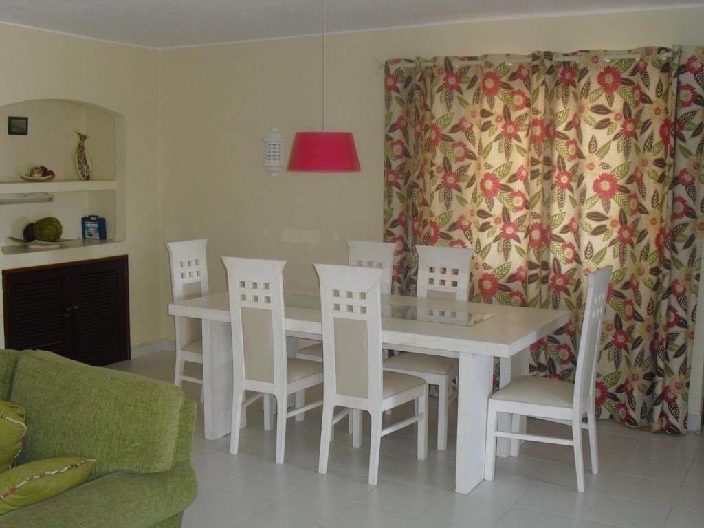 Vila Nova- By Portugalferias Otel Carvoeiro  Oda fotoğraf